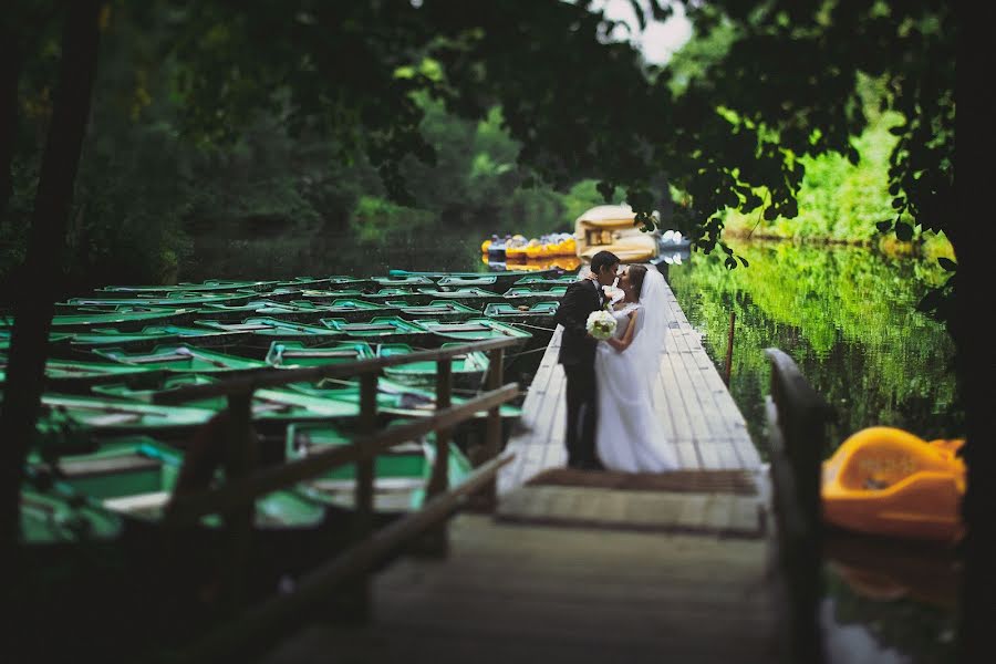 Wedding photographer Nazar Voyushin (nazarvoyushin). Photo of 27 February 2014