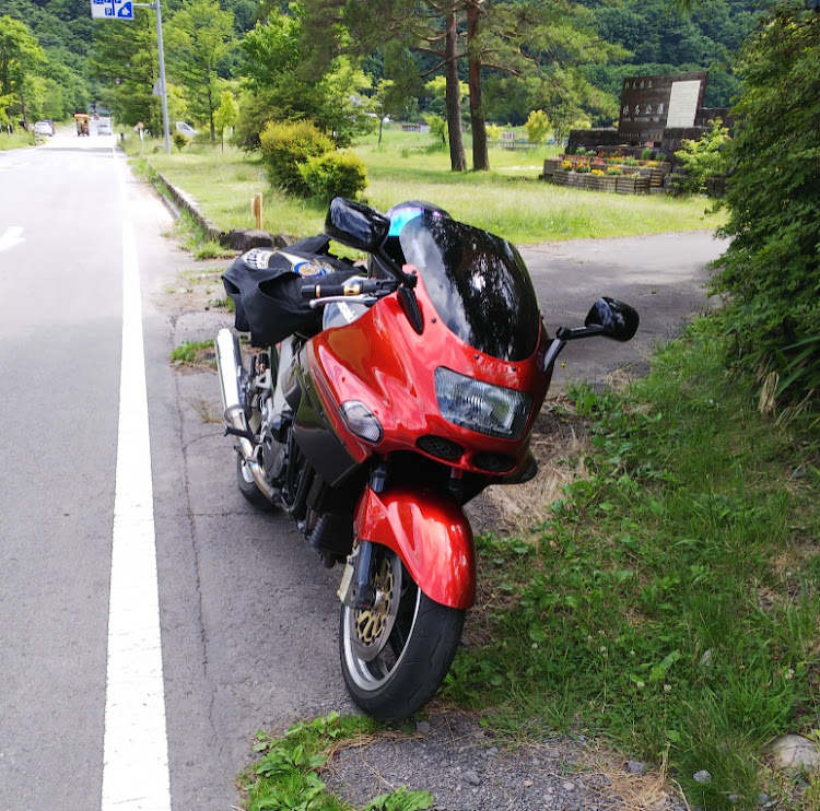 T-4の梅雨の晴れ間・ZZR1100D・zweihander-motoren・乙乙尺・榛名湖ソロツーリングに関するカスタム事例の投稿画像1枚目