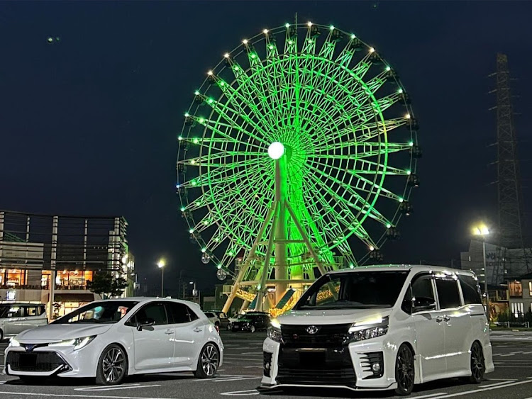 カローラスポーツのカロスポ・ヴォクシー・観覧車と愛車・三井アウトレットパーク仙台港・写活コラボお待ちしております笑っに関するカスタム事例の投稿画像2枚目