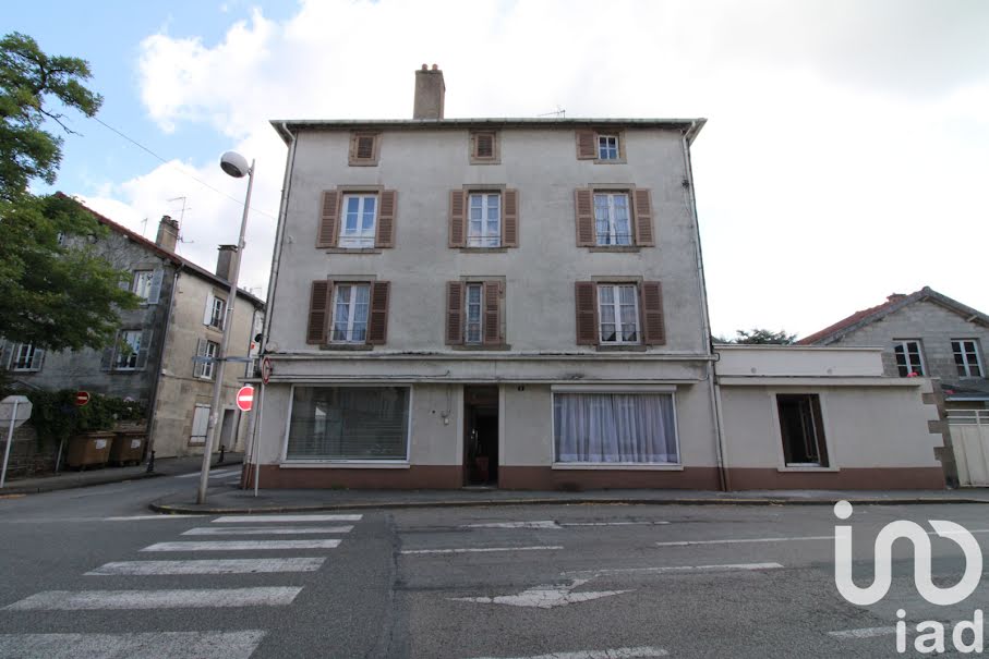 Vente maison 9 pièces 200 m² à Bourganeuf (23400), 35 000 €