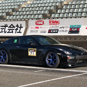 NISSAN GT-R R35