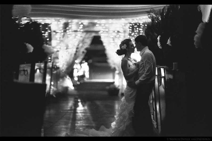 Wedding photographer Yaroslavna Chernova (yaroslavnache). Photo of 9 November 2012