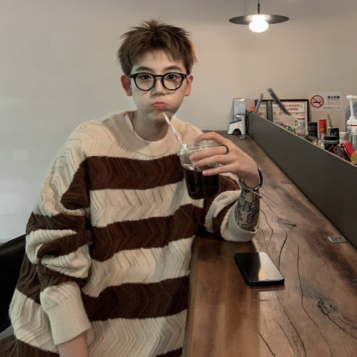 Title 4, Couple Loose Junior Sweater for Men, Casual and...