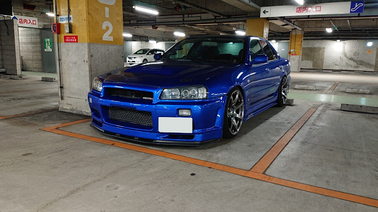 スカイラインのドライブ・地下駐車場に関するカスタム事例の投稿画像1枚目