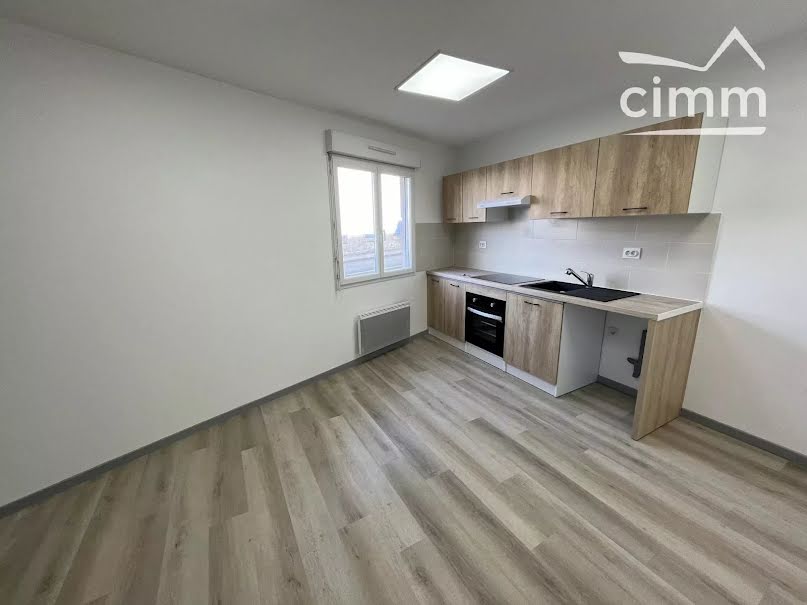 Location  appartement 1 pièce 39.67 m² à Moulins (03000), 550 €