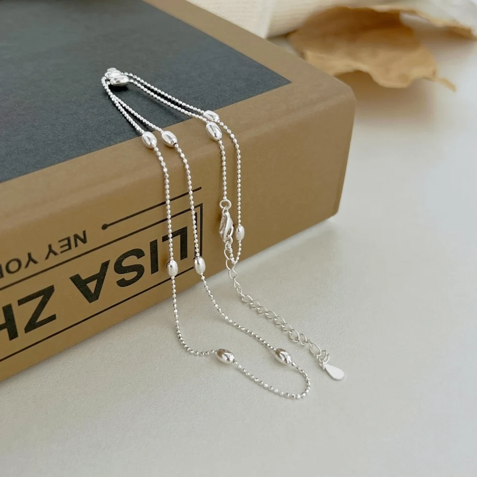 Collier femme en argent sterling 925, ras du cou tendance au design spécial, ornement élégant pour un look unique.