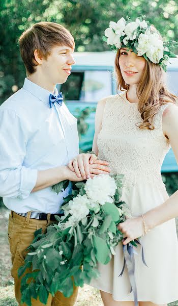 Fotografo di matrimoni Stasya Burnashova (stasyaburnashova). Foto del 11 giugno 2015