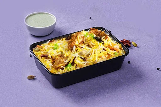 Lucknowi Mini Reshmi Chicken Biryani