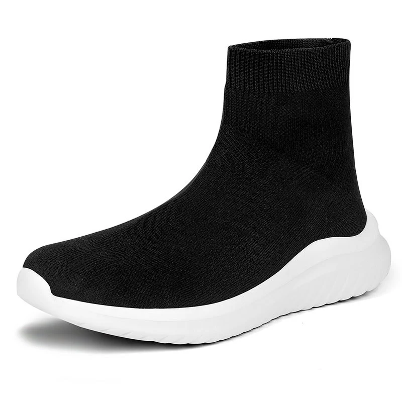 Vliegende geweven zwarte high-top damesschoenen met ronde, platte, witte zool. Comfort en stijl in één.