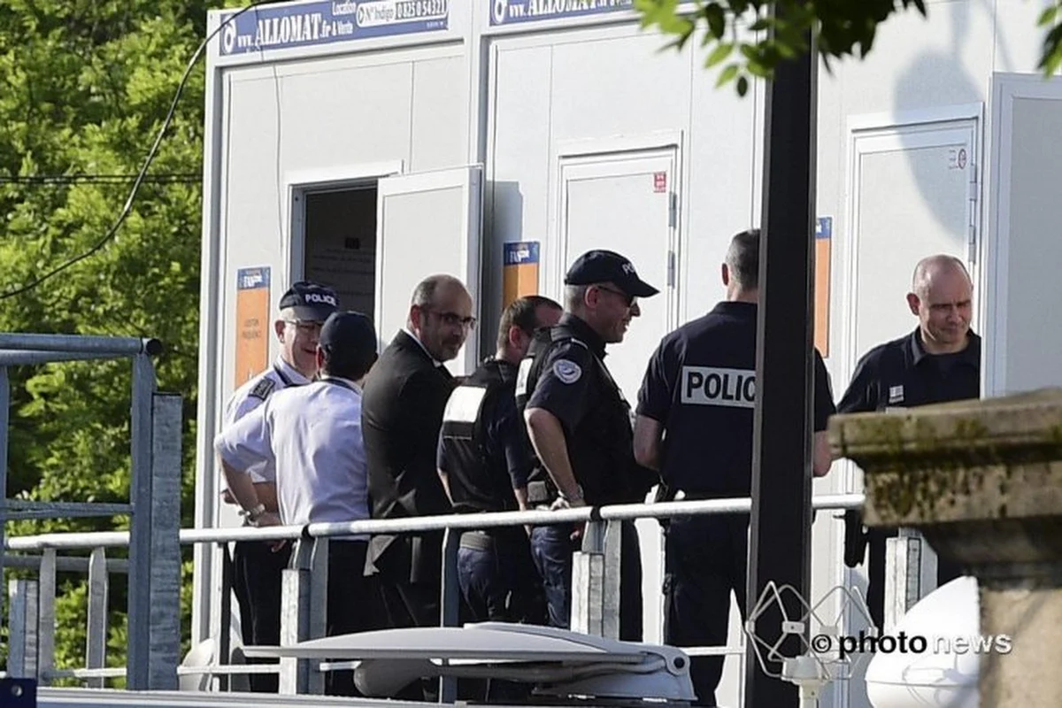 Opnieuw terreurdreiging in Parijs: 'Hotel Franse nationale ploeg wordt ontruimd'