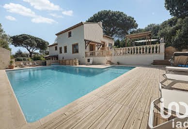 House with pool and terrace 12