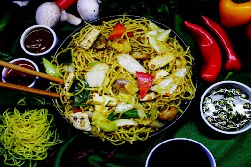 Veg Hakka Noodles