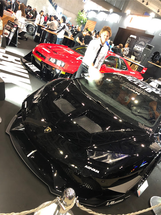 ゆりーとさんが投稿した東京オートサロン2020・幕張メッセ・liberty walkに関するカスタム事例の投稿画像8枚目