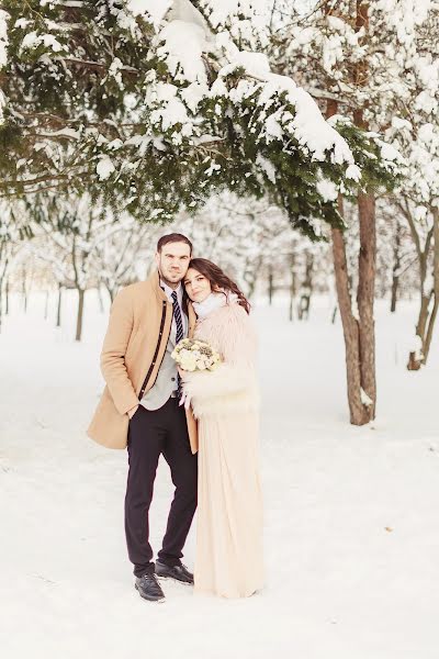 Wedding photographer Olga Smorzhanyuk (olchatihiro). Photo of 14 March 2018