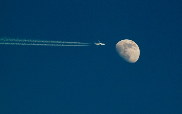 In volo verso la luna. di mosquito221