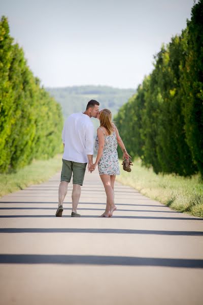 Svadobný fotograf Végh Gábor (domlartfoto). Fotografia publikovaná 10. septembra 2019