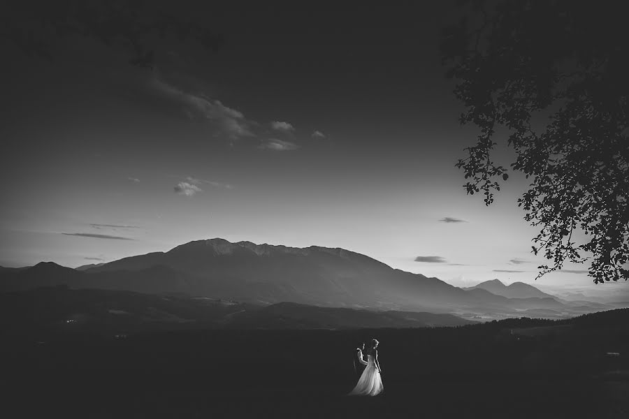 Fotografo di matrimoni Simon Prosenc (simon-prosenc). Foto del 22 novembre 2016