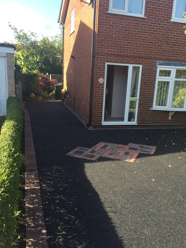 Tarmac & block paved driveway in Cheshire