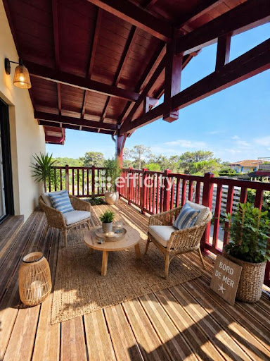House with terrace 1