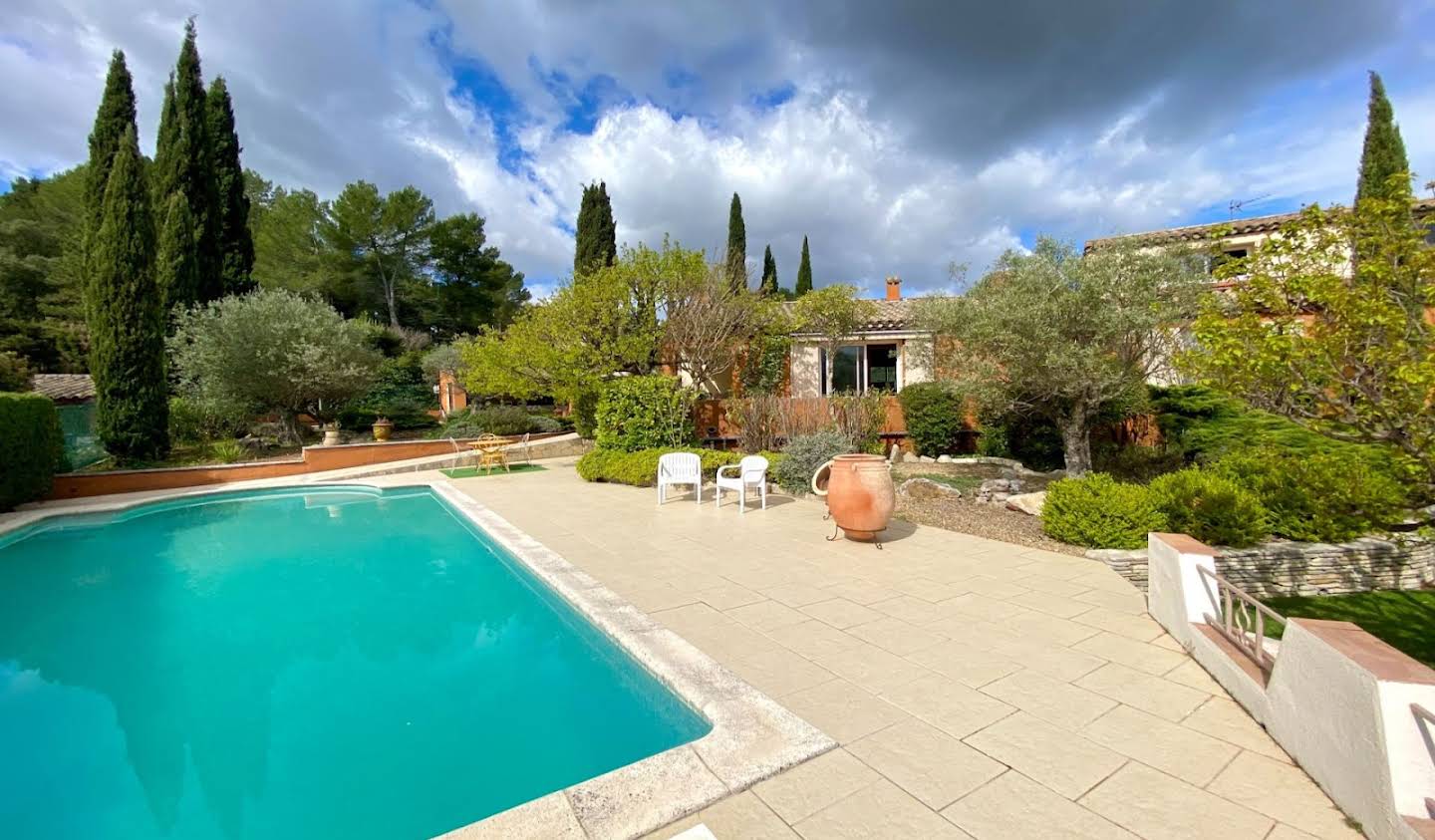 House with pool and terrace Montpellier