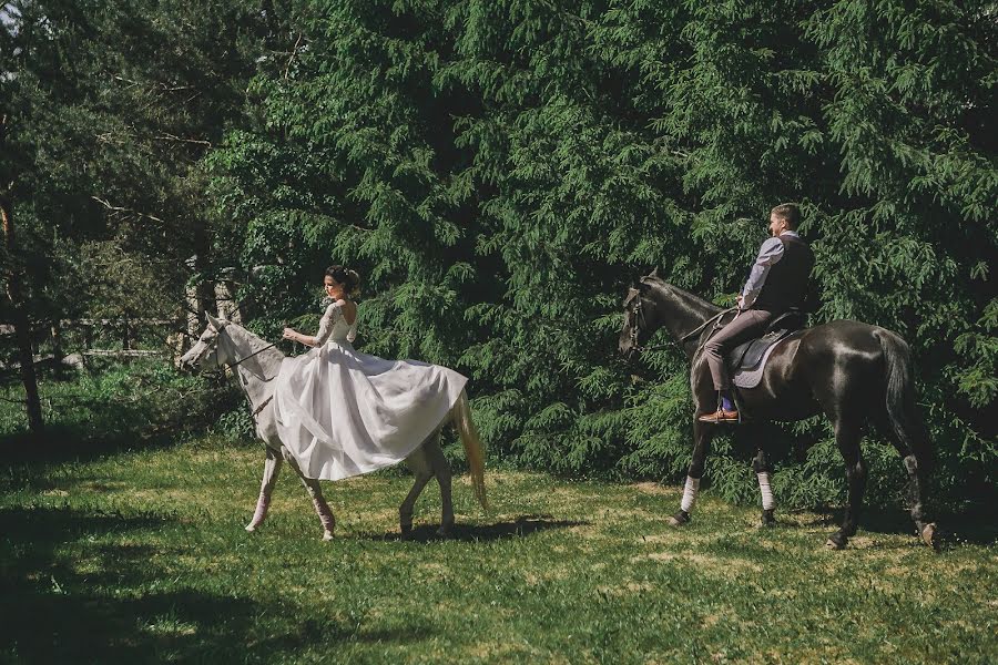 Svatební fotograf Denis Vashkevich (shakti-pepel). Fotografie z 29.června 2018