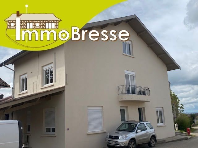 Location  appartement 4 pièces 78.5 m² à Curciat-Dongalon (01560), 550 €