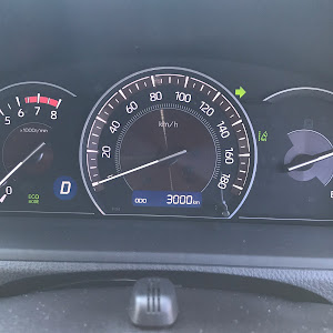 エスクァイア ZRR80G