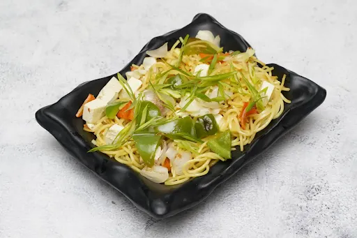 Veg Hakka Noodles