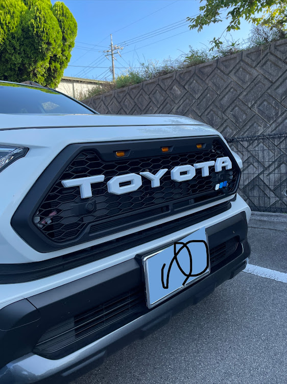 RAV4のRAV4・RAV4オフロードパッケージ・ラプターグリル・DIYに関するカスタム事例の投稿画像1枚目