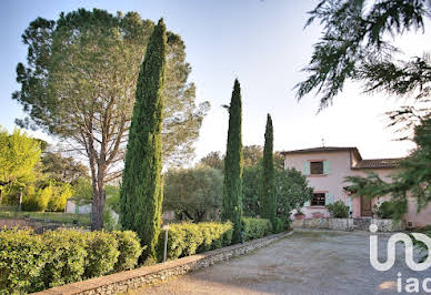 Maison avec piscine et terrasse 16