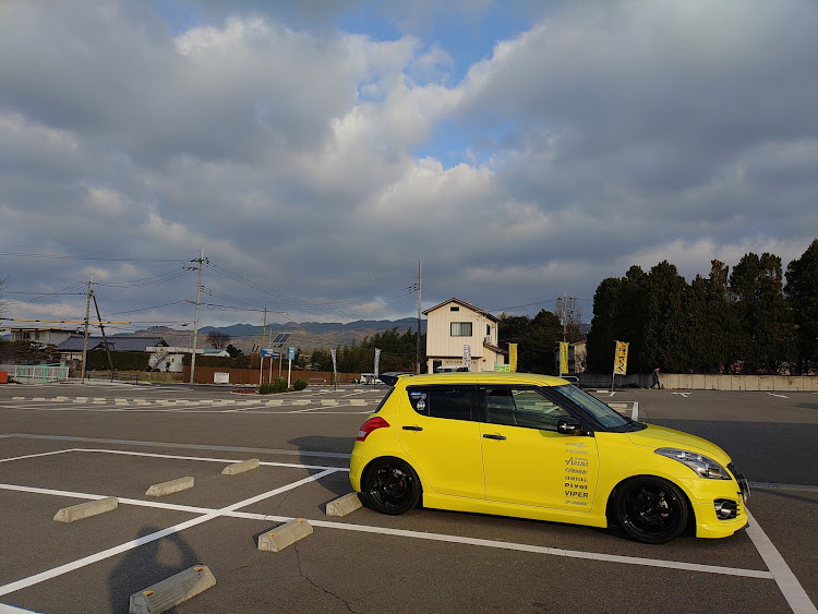 スイフトスポーツのトラストキャタライザー・エキマニに関するカスタム事例の投稿画像1枚目