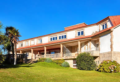 Chalet avec terrasse 1