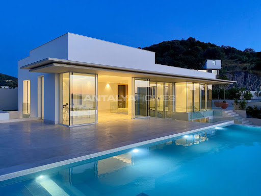 Maison avec piscine et terrasse 3