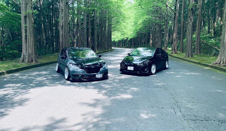 プリウスPHVのキャンバー・ゴースト2・入れ墨・コラボお誘いお待ちしておりますに関するカスタム事例の投稿画像1枚目