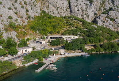 Villa avec jardin et terrasse 5