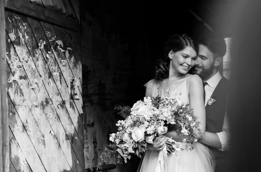 婚礼摄影师Olga Cekhovaya（ponfi）。2017 4月8日的照片