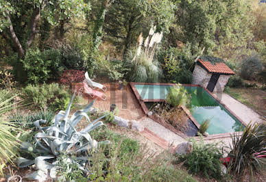 Maison avec piscine et terrasse 2