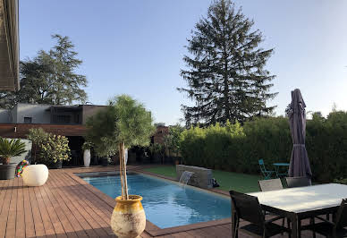 Maison avec piscine et terrasse 6