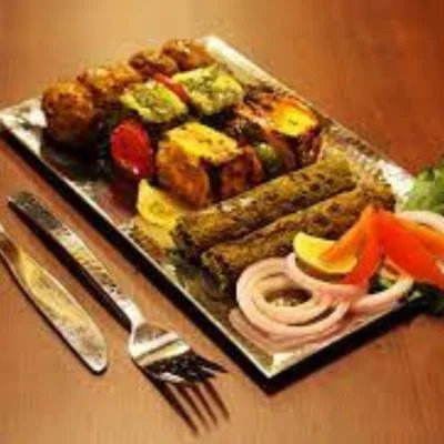 Nikashee Spl. Vegetable Platter