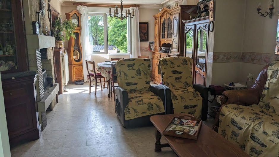 Vente maison 7 pièces 228 m² à Noyers (45260), 233 000 €