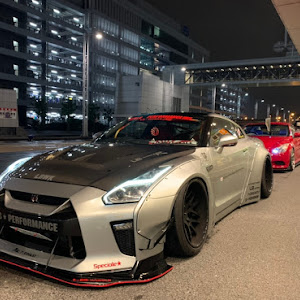 NISSAN GT-R R35