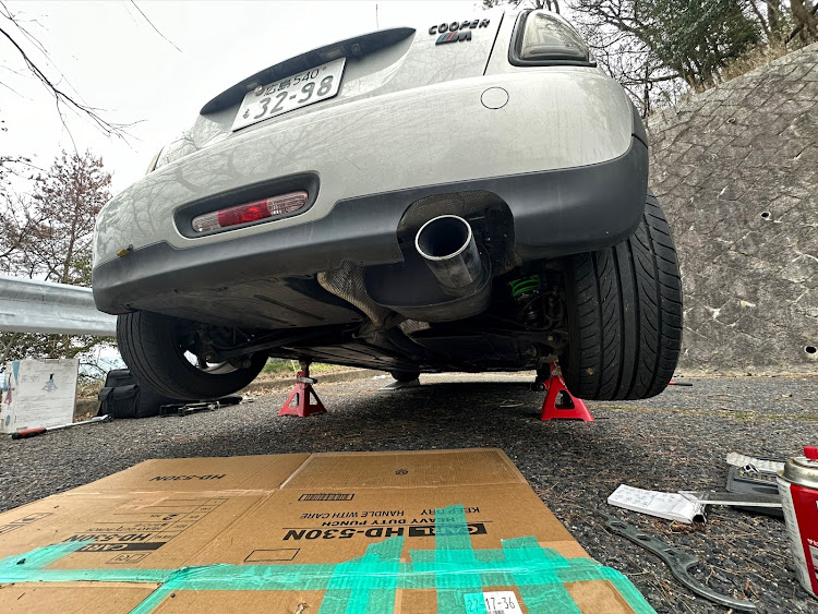 ミニ ハッチバックのworkのエアバルブ・R56・SU16・バルブのパッキンだけでも、、知りたいに関するカスタム事例の投稿画像1枚目