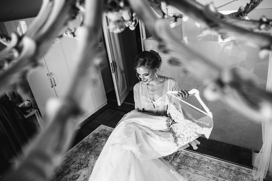 Wedding photographer Olga Nedosekina (olyanedosekina). Photo of 15 August 2017