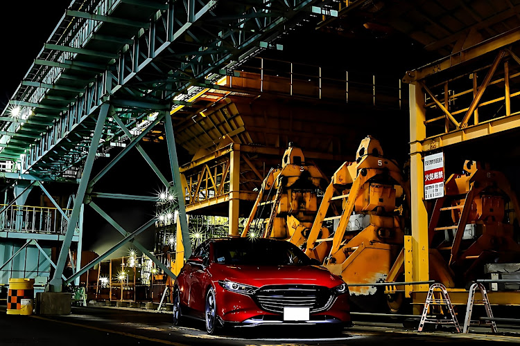 MAZDA3の広島・お盆休み・丑三つ時ドライブ😱・今夜は真月・縦構図はいいぞぉ。に関するカスタム事例の投稿画像5枚目