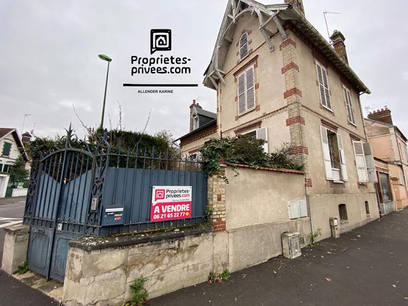 Vente maison 9 pièces 210 m² à Sens (89100), 320 000 €