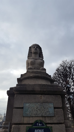 Statue Sphynx Tuileries - Pari