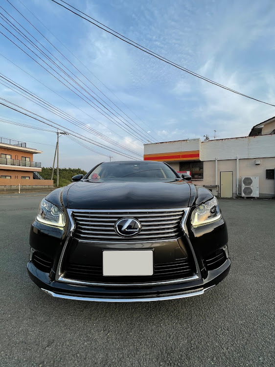 LSのレクサス・レクサスLS・レクサスLS600hl・エグゼクティブパッケージ・5人乗りに関するカスタム事例の投稿画像11枚目