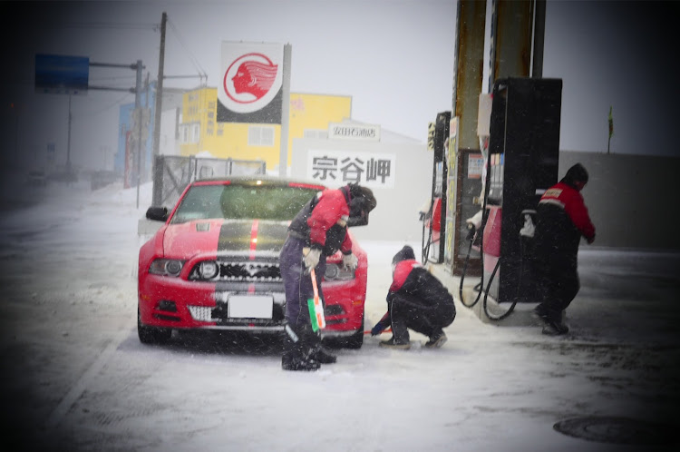 マスタングの2019ベストショット・雪国・最後・給油・今年もお世話になりましたに関するカスタム事例の投稿画像2枚目