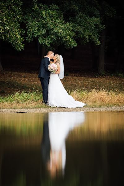 Fotógrafo de casamento Jozef Rožár (rozarphoto). Foto de 8 de abril 2019