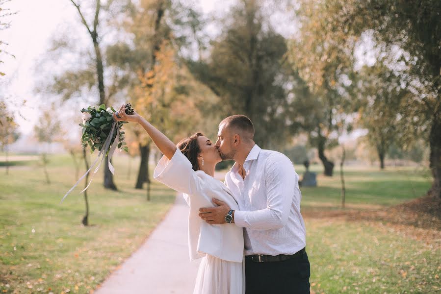 Fotógrafo de casamento Anna Scherba (annphoto). Foto de 4 de novembro 2019